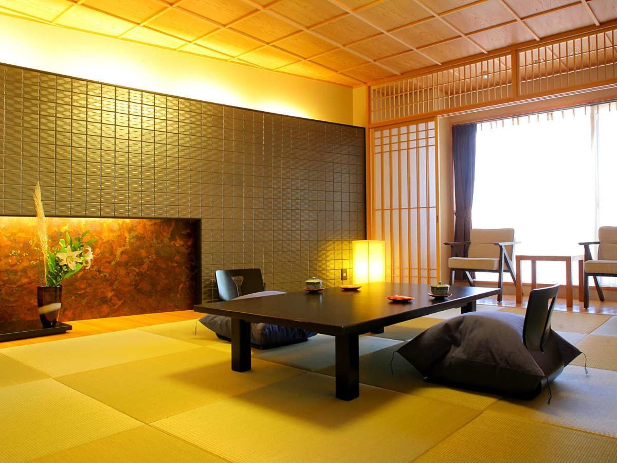 ホテル Notoya 小松市 エクステリア 写真
