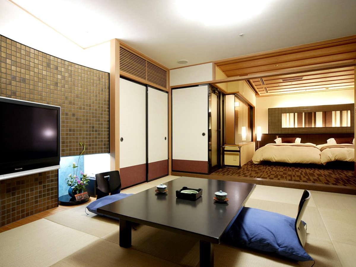 ホテル Notoya 小松市 エクステリア 写真